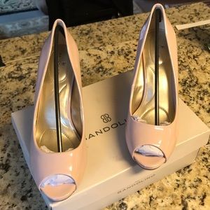 Bandolino RAINAA pink patent leather peep toe 9.5M